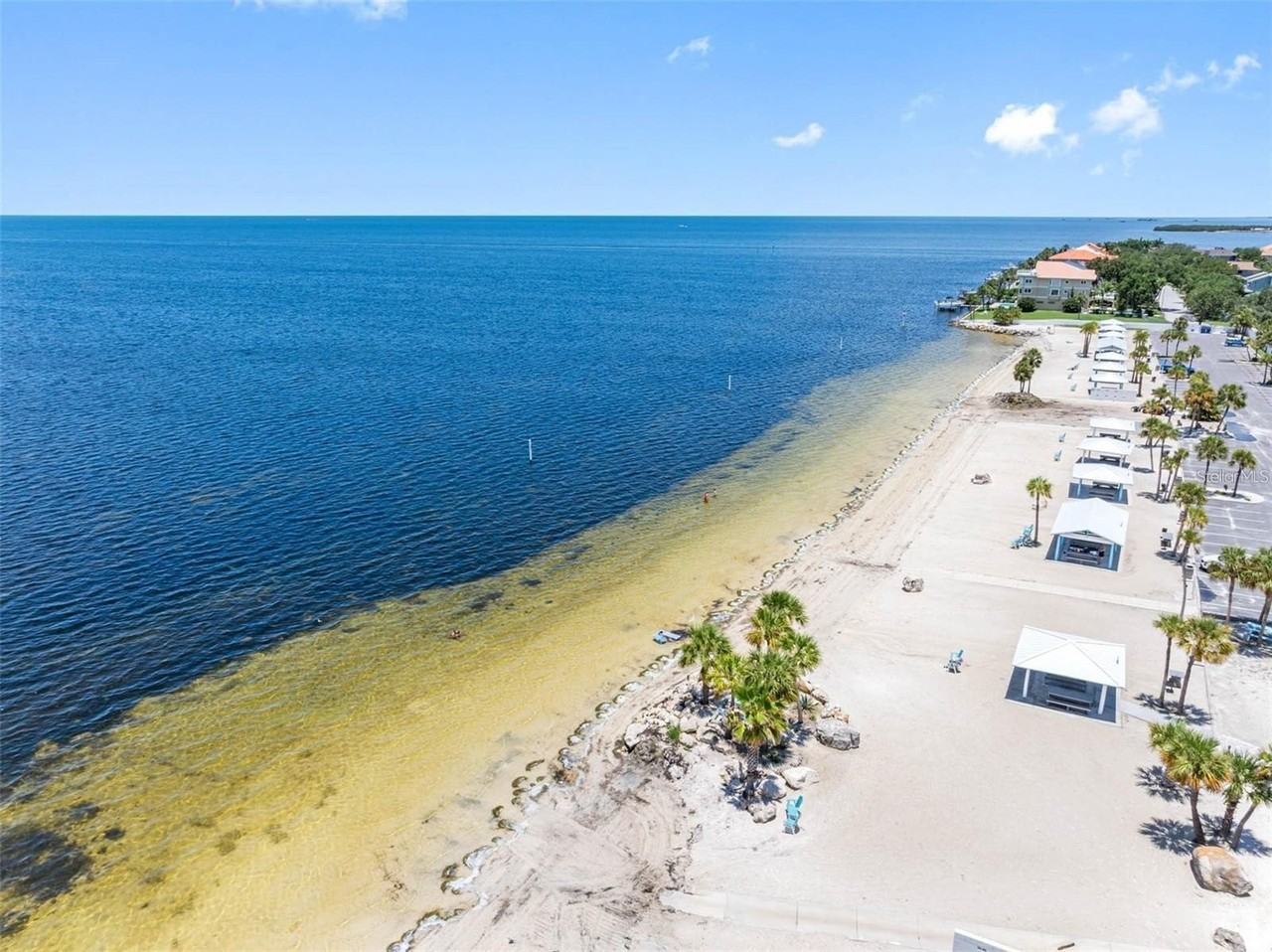 6395 Banyan Blvd #301 - Photo 2 of 28