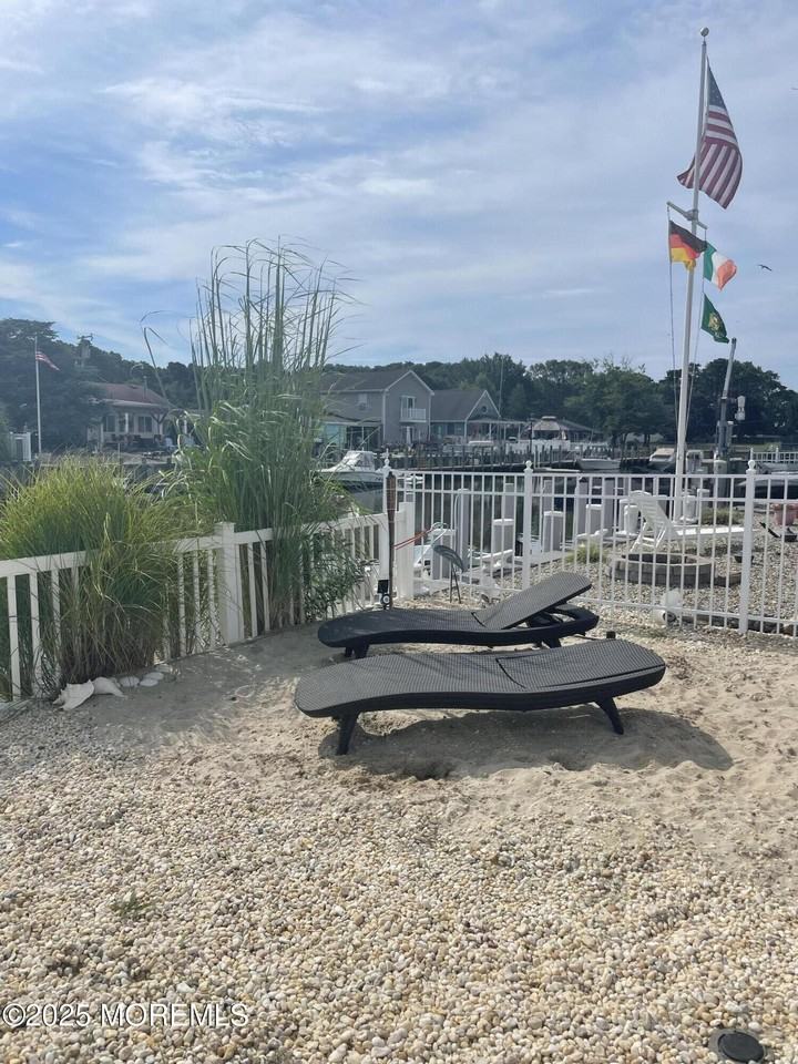 1121 Cape May Dr - Photo 7 of 17