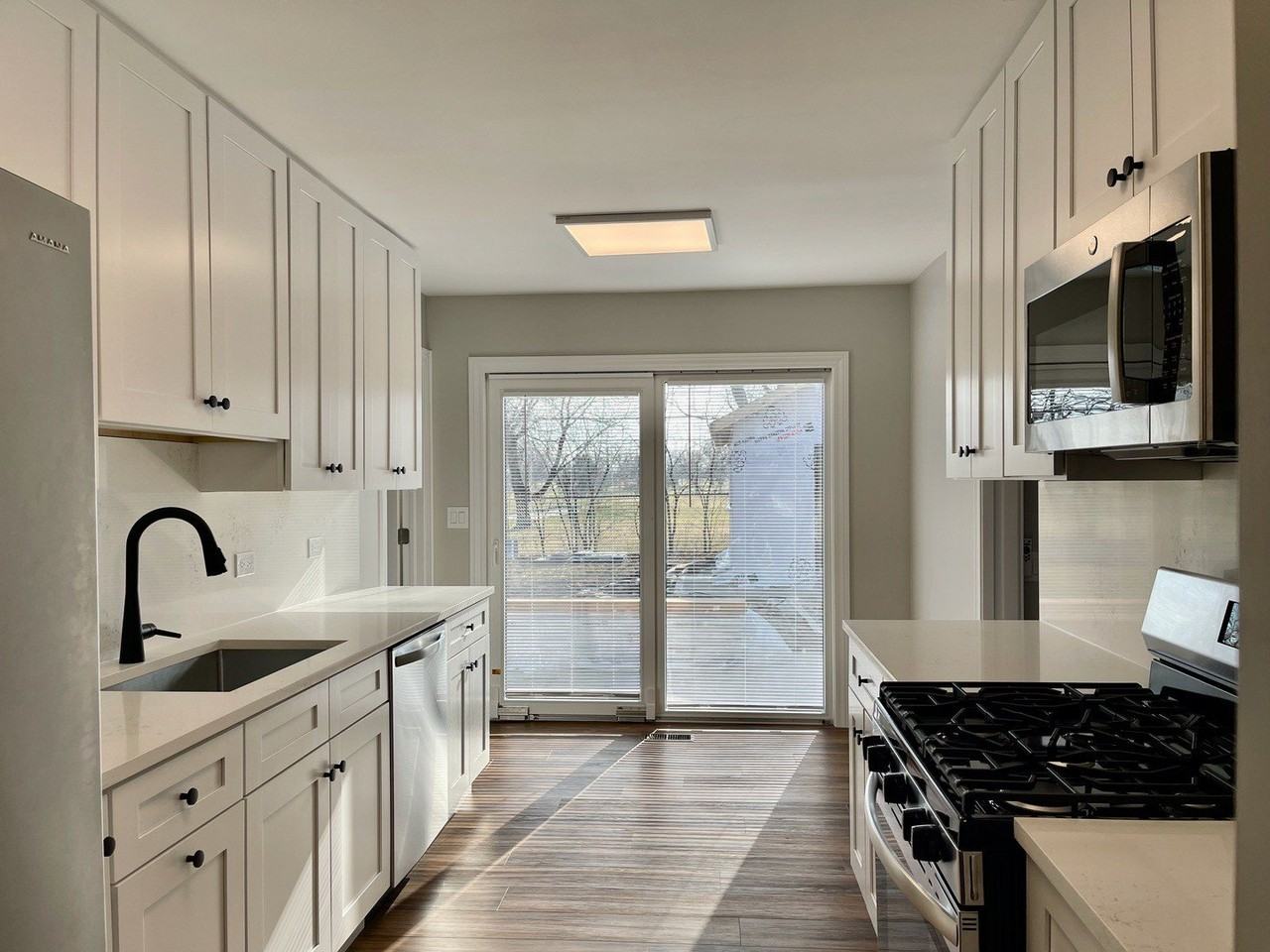 15 Bradley Ln - Photo 3 of 22