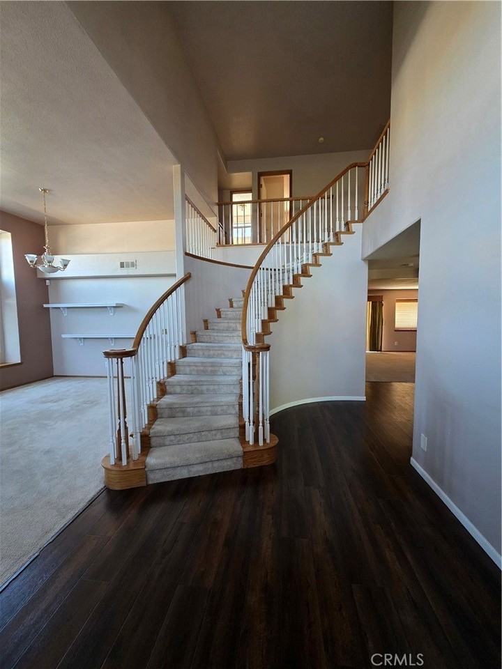 18181 Kalin Ranch Dr - Photo 2 of 22