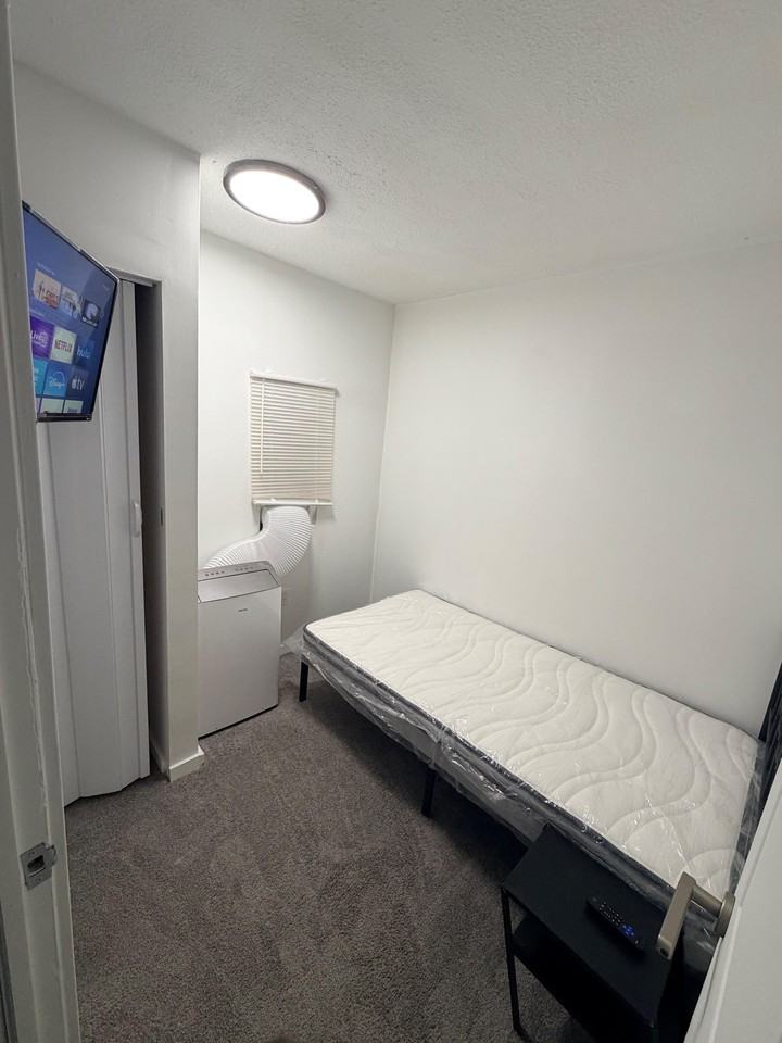 Argus Cir Nw - Photo 3 of 5