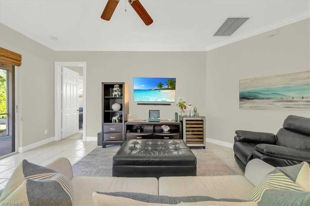 28327 Hidden Lake Dr - Photo 5 of 30