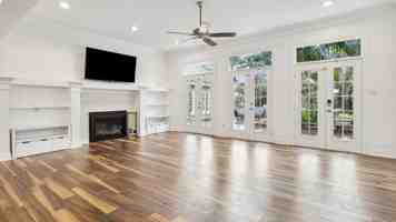 featured image of Rue De La Paix