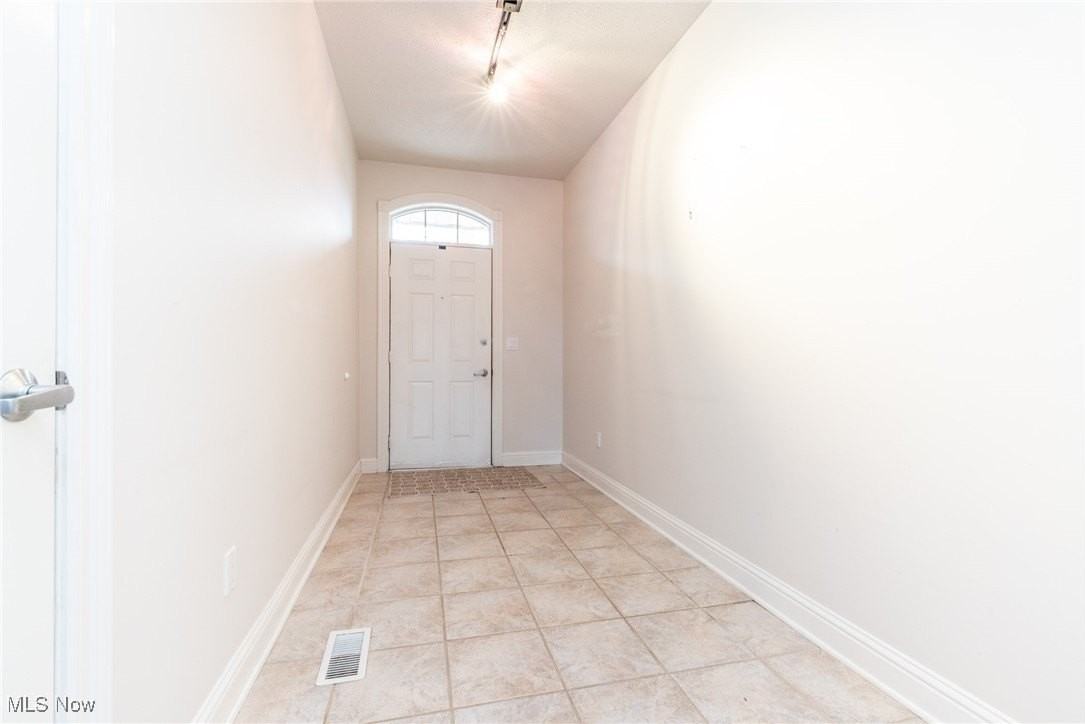 3194 Richmond Rd - Photo 2 of 35