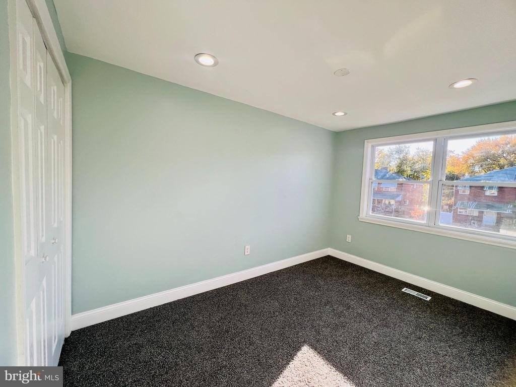 4045 Saint Monica Dr - Photo 7 of 16