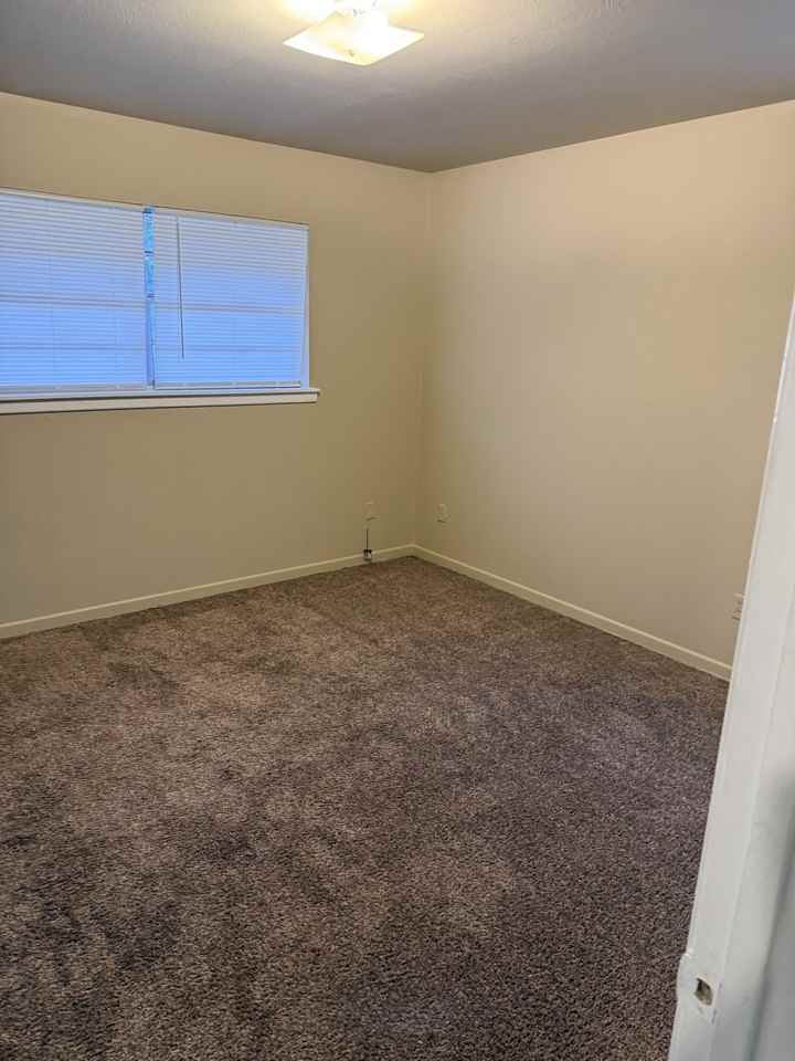 910 W Lennon Dr #NA - Photo 4 of 5