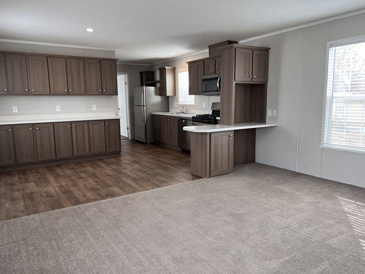 2329 Catalpa St #71 - Photo 2 of 7