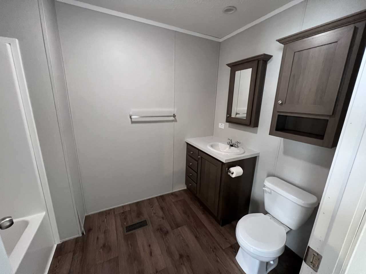 2329 Catalpa St #71 - Photo 4 of 7