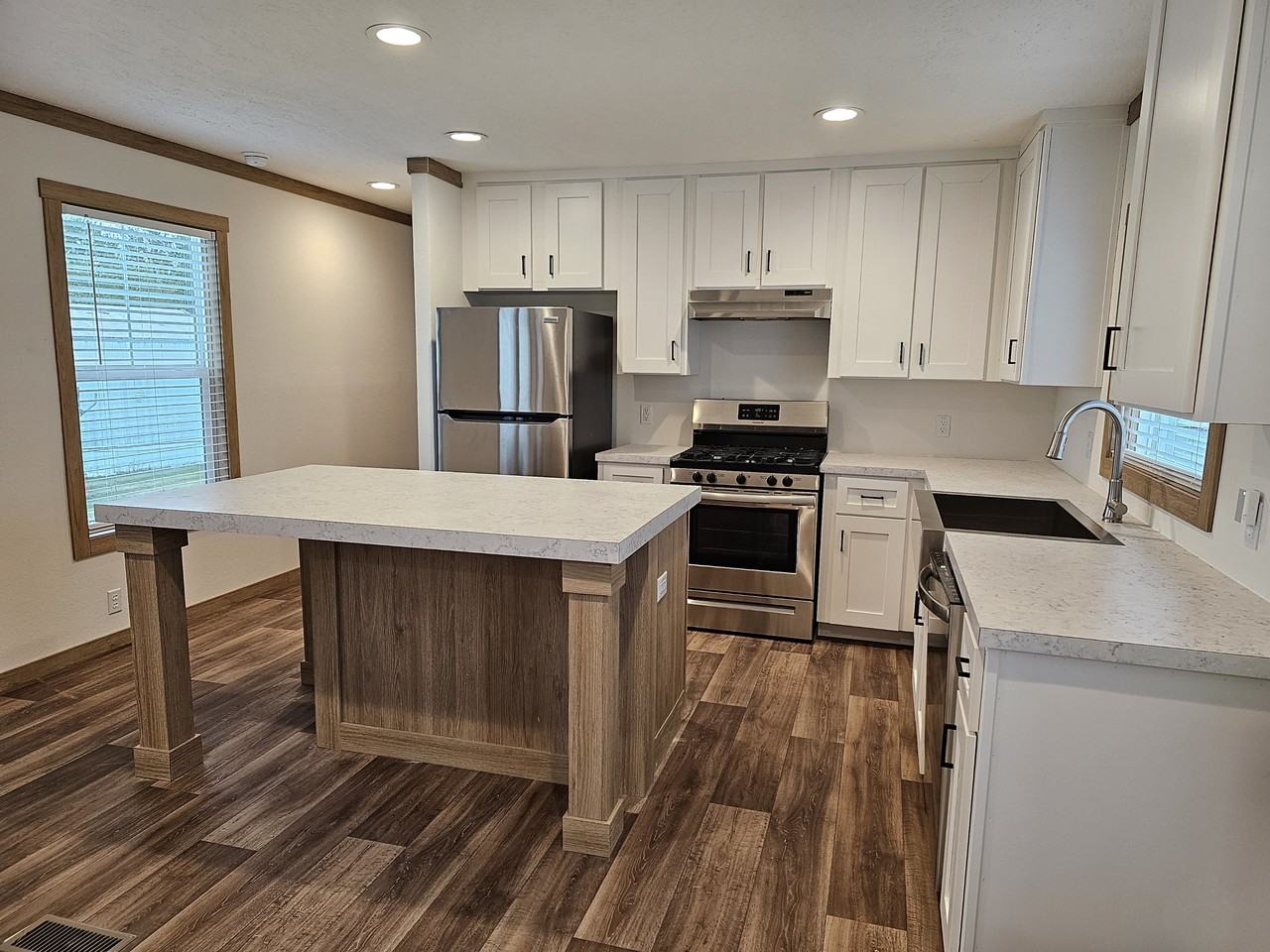 2101 Sw 38th St #7 - Photo 2 of 18