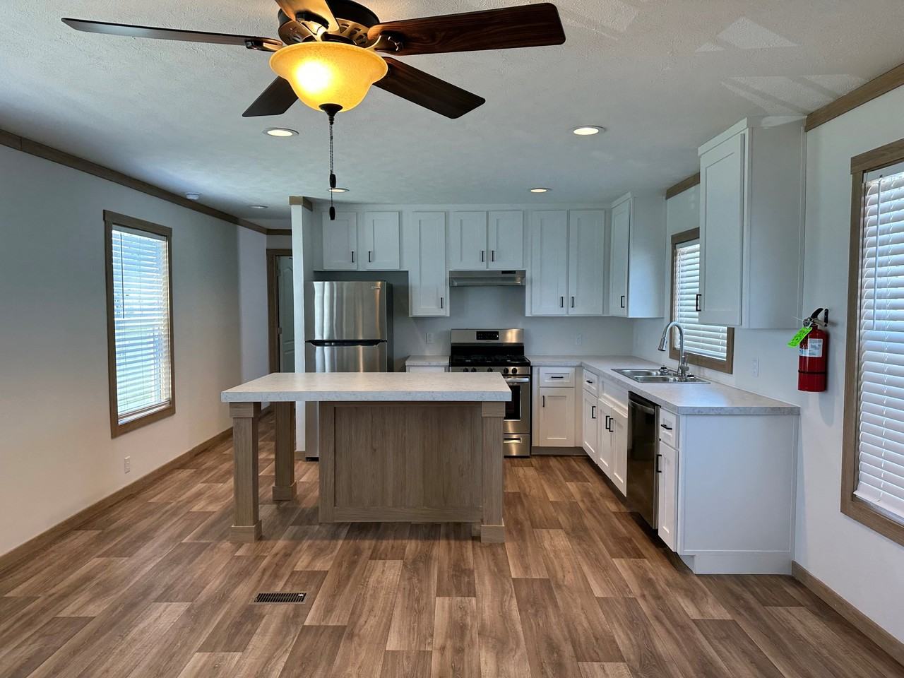 2101 Sw 38th St #7 - Photo 4 of 18