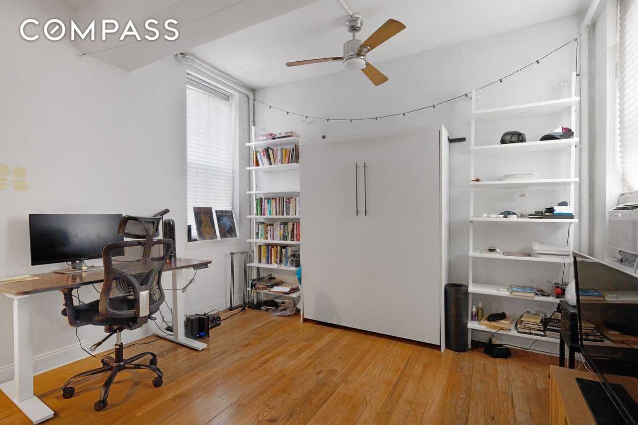 439 Hicks St #1B - Photo 5 of 7