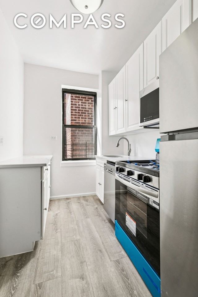 159-00 Riverside Dr W #3H - Photo 4 of 18