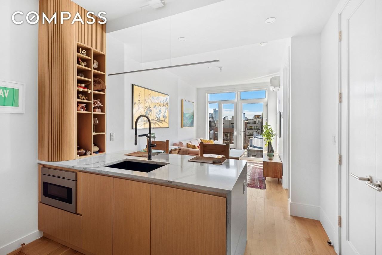 183 Mcguinness Blvd #6C - Photo 4 of 12