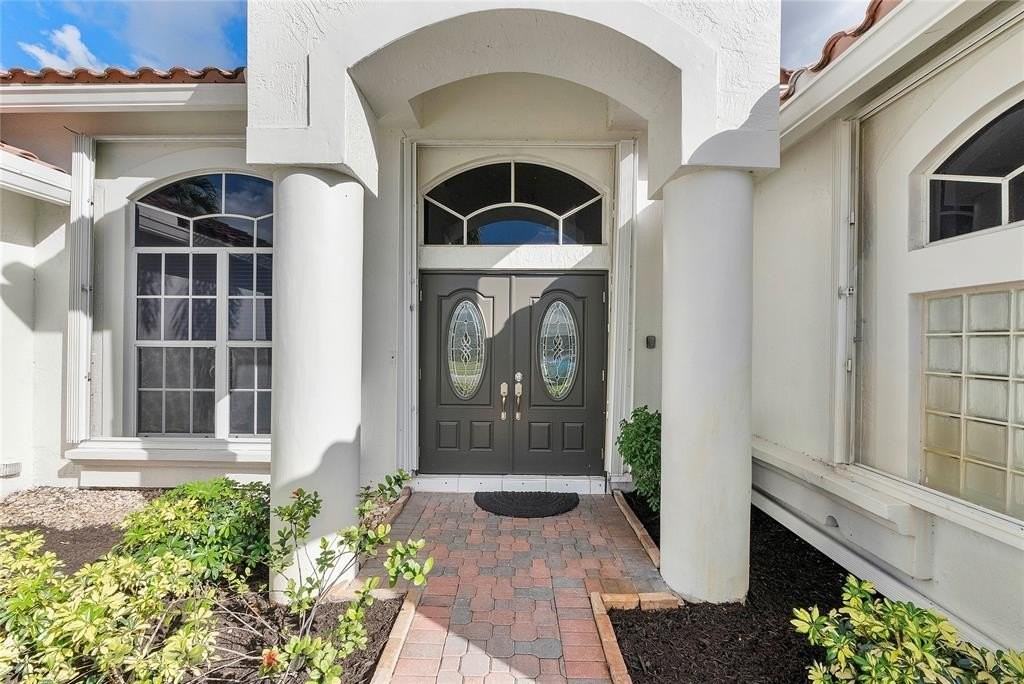 22324 Rushmore Pl - Photo 3 of 30