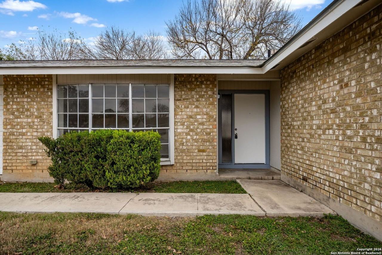 9415 Gold Hl - Photo 4 of 30