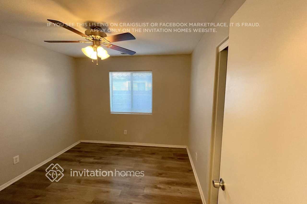 25756 W St Kateri Dr - Photo 6 of 12