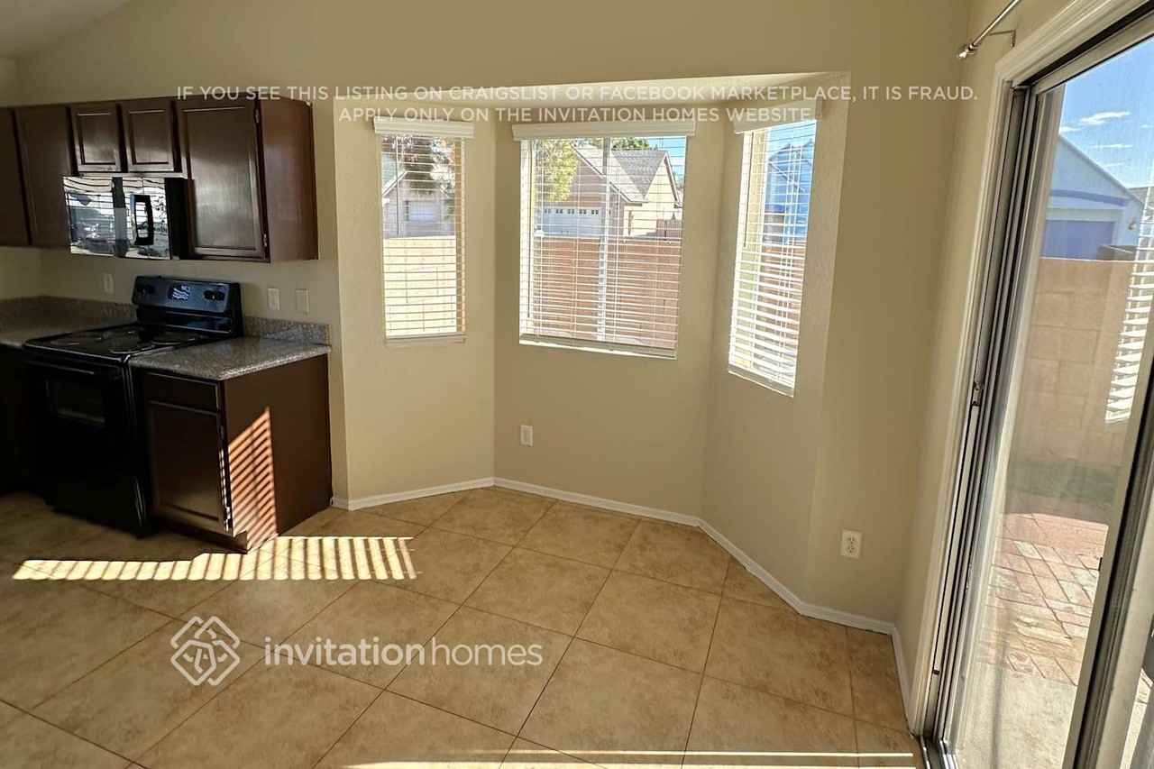 801 W Piute Ave - Photo 7 of 17