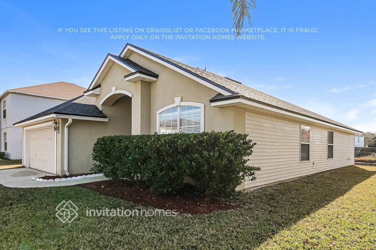 1465 Seawolf Trl N - Photo 3 of 17