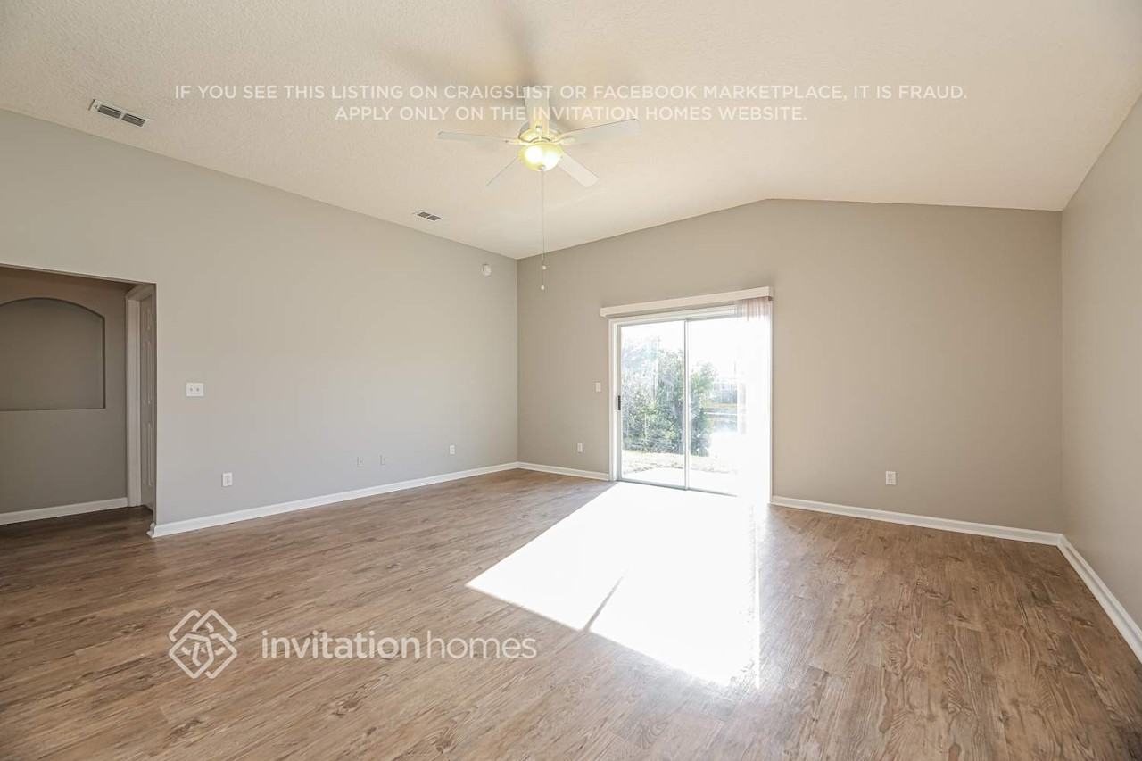 1465 Seawolf Trl N - Photo 5 of 17