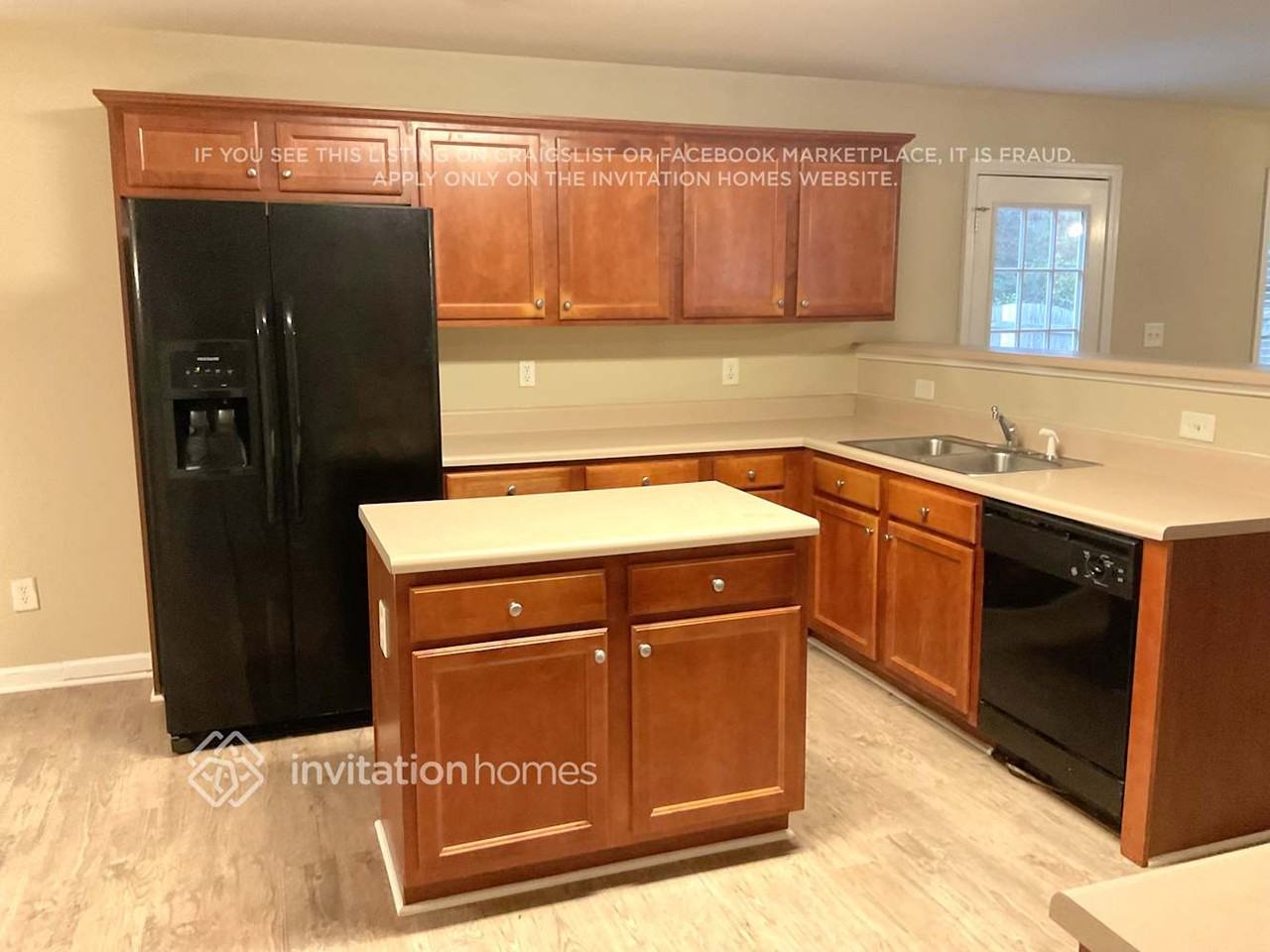 1568 Great Shoals Cir - Photo 6 of 16