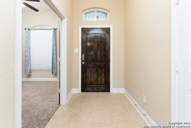 12130 Hideaway Crk - Photo 4 of 31