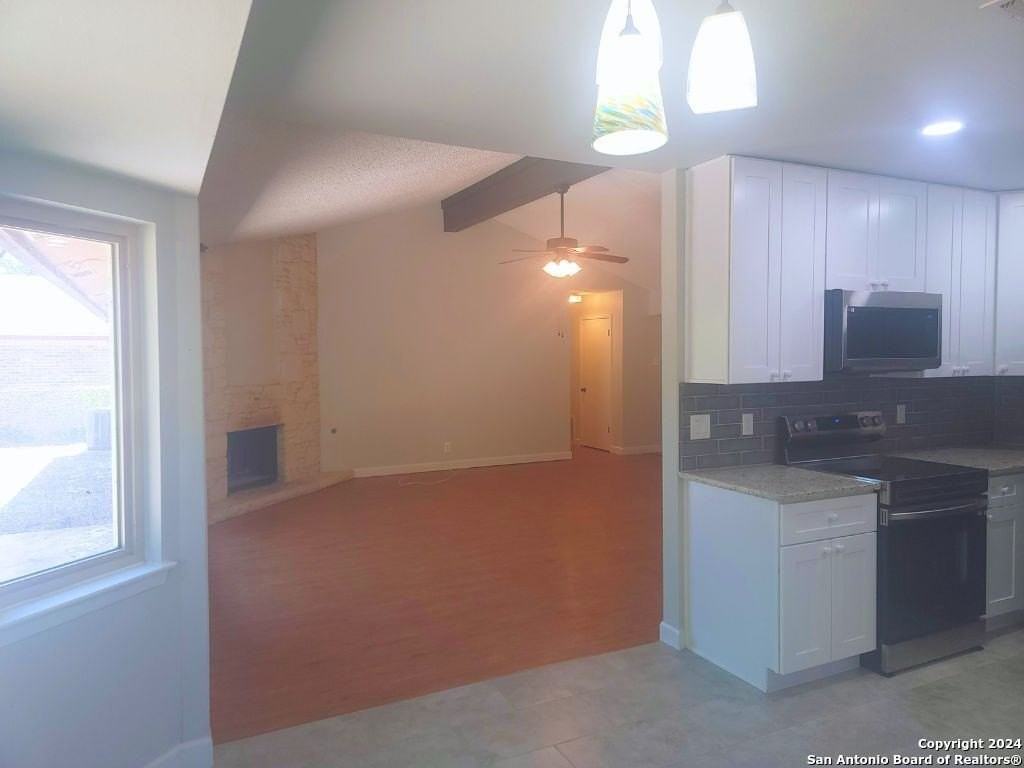 8842 Thatch Dr - Photo 6 of 25