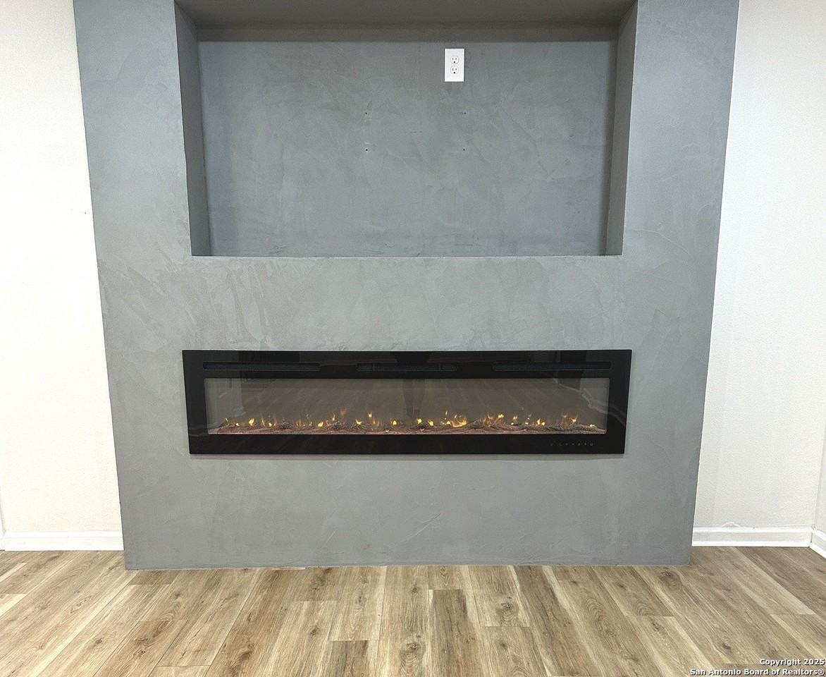 210 County Road 4643 - Photo 5 of 13