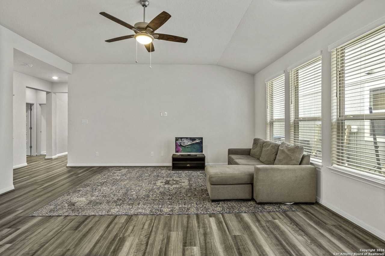 12933 Lilly Pass - Photo 6 of 30