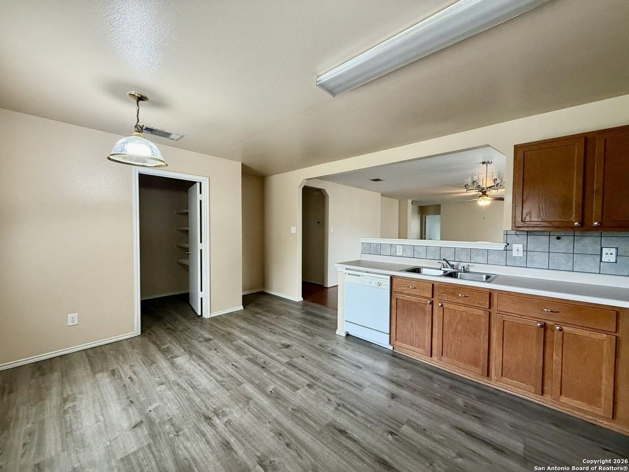 7439 Carriage Pass - Photo 6 of 17