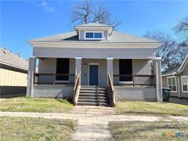 featured image of 111 N 5th St