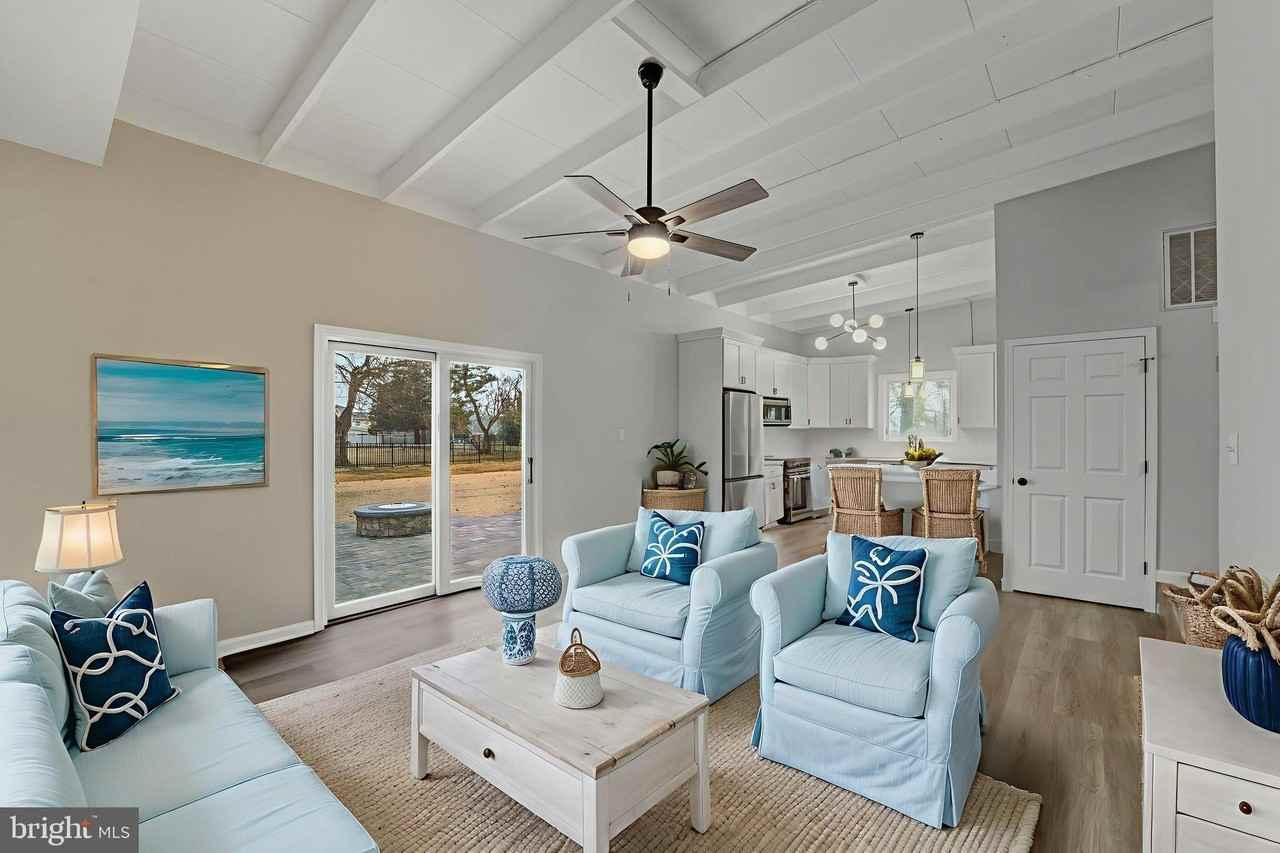 611 Tebbston Dr - Photo 2 of 34