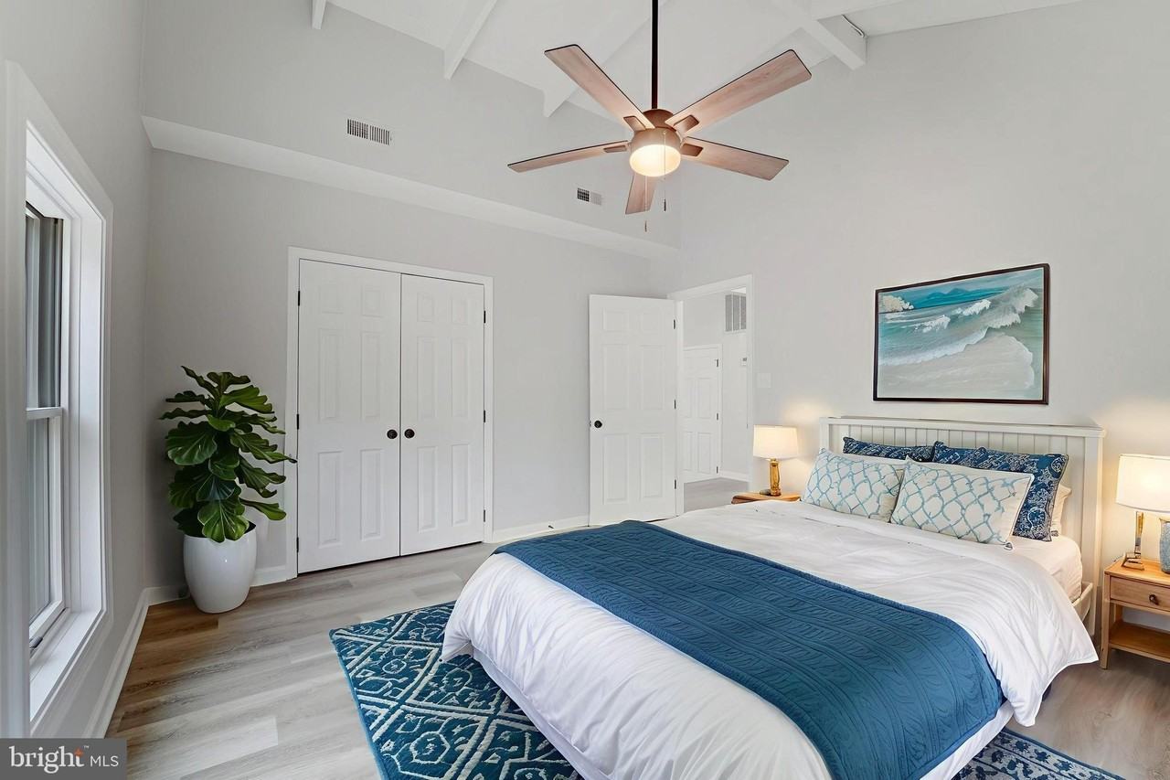 611 Tebbston Dr - Photo 3 of 34