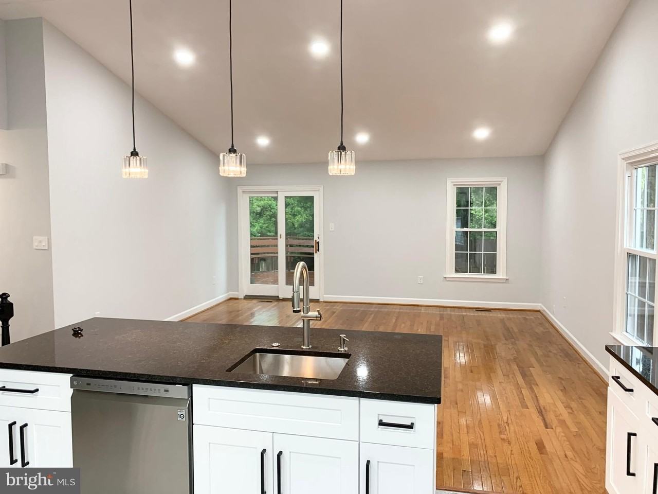 14009 Saddleview Dr - Photo 6 of 22