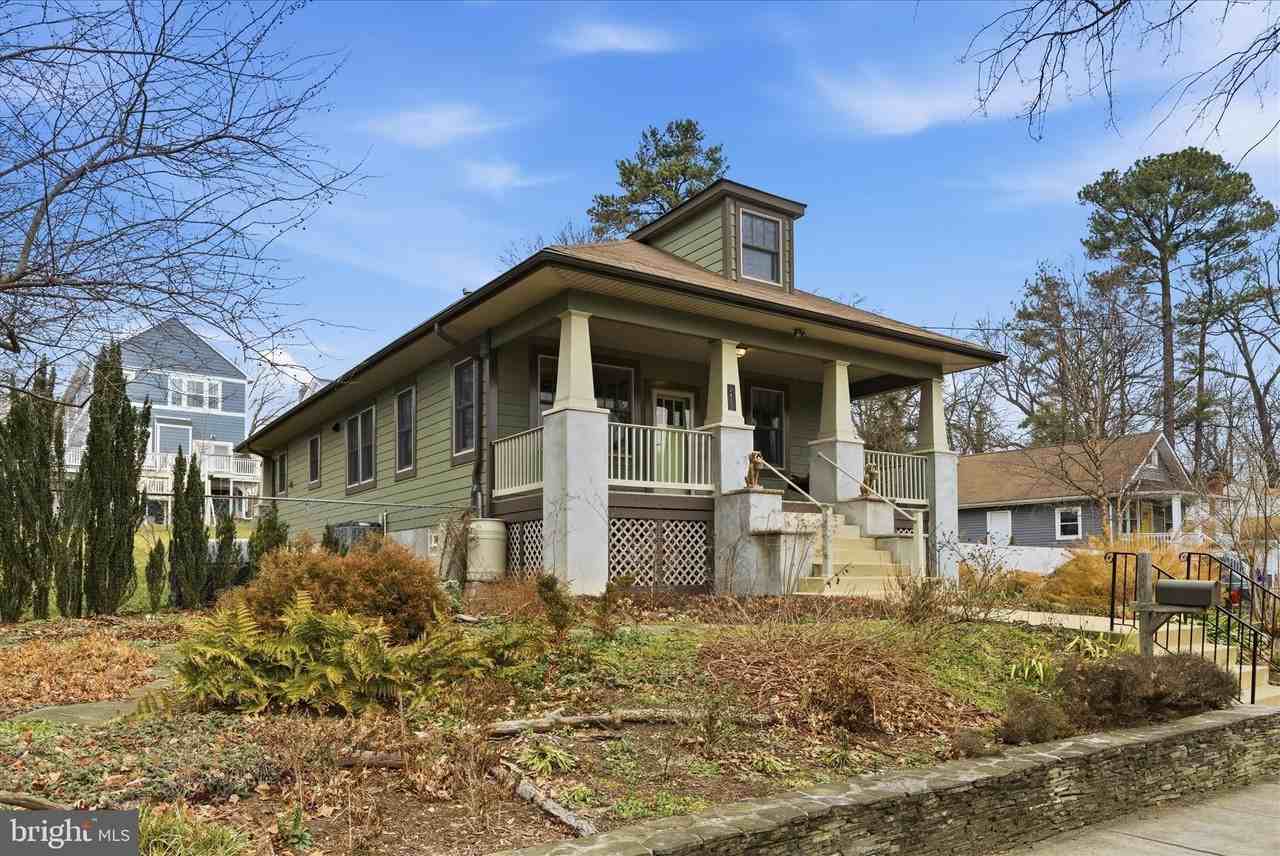 2400 Valley Way - Photo 3 of 46