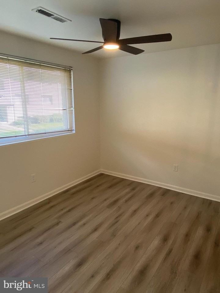 5438 85th Ave Unit 2 #2 - Photo 6 of 16