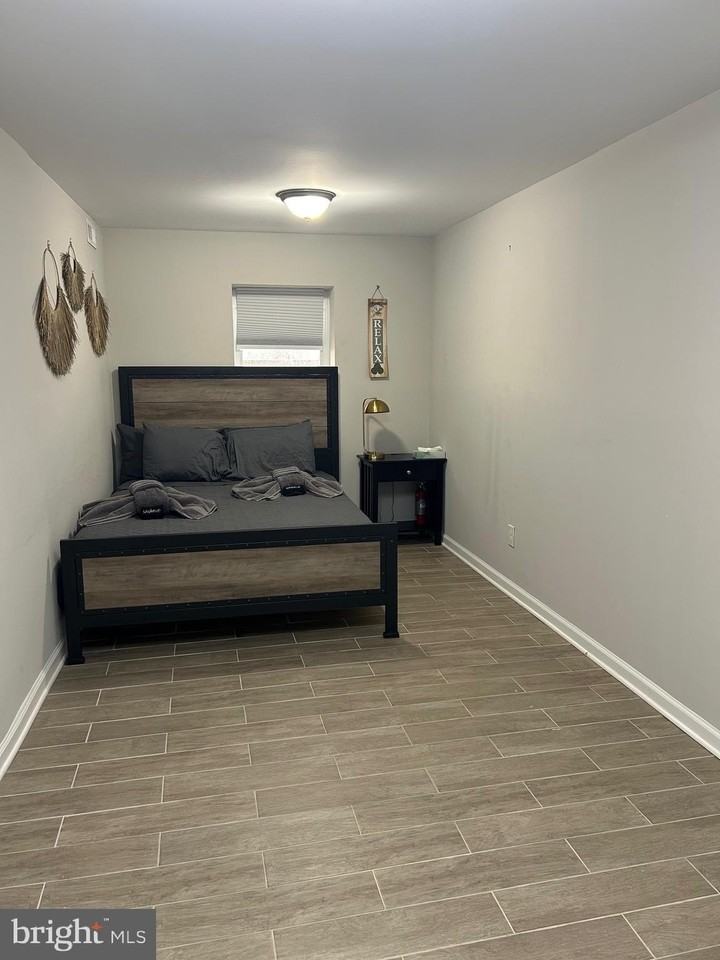 6604 Oak St - Photo 5 of 15