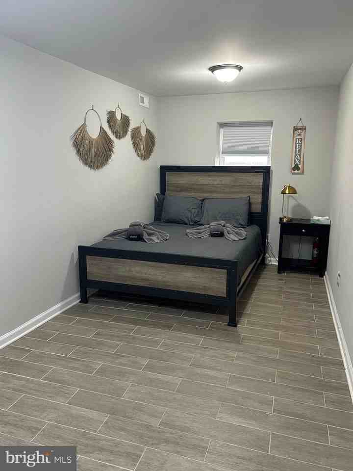 6604 Oak St - Photo 6 of 15