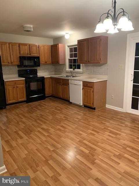 39 Laurie Ln - Photo 4 of 8