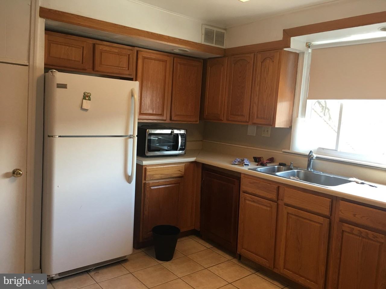 1113 W Thompson St - Photo 5 of 18