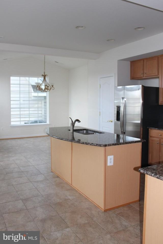 13570 Village Green Dr - Photo 7 of 18