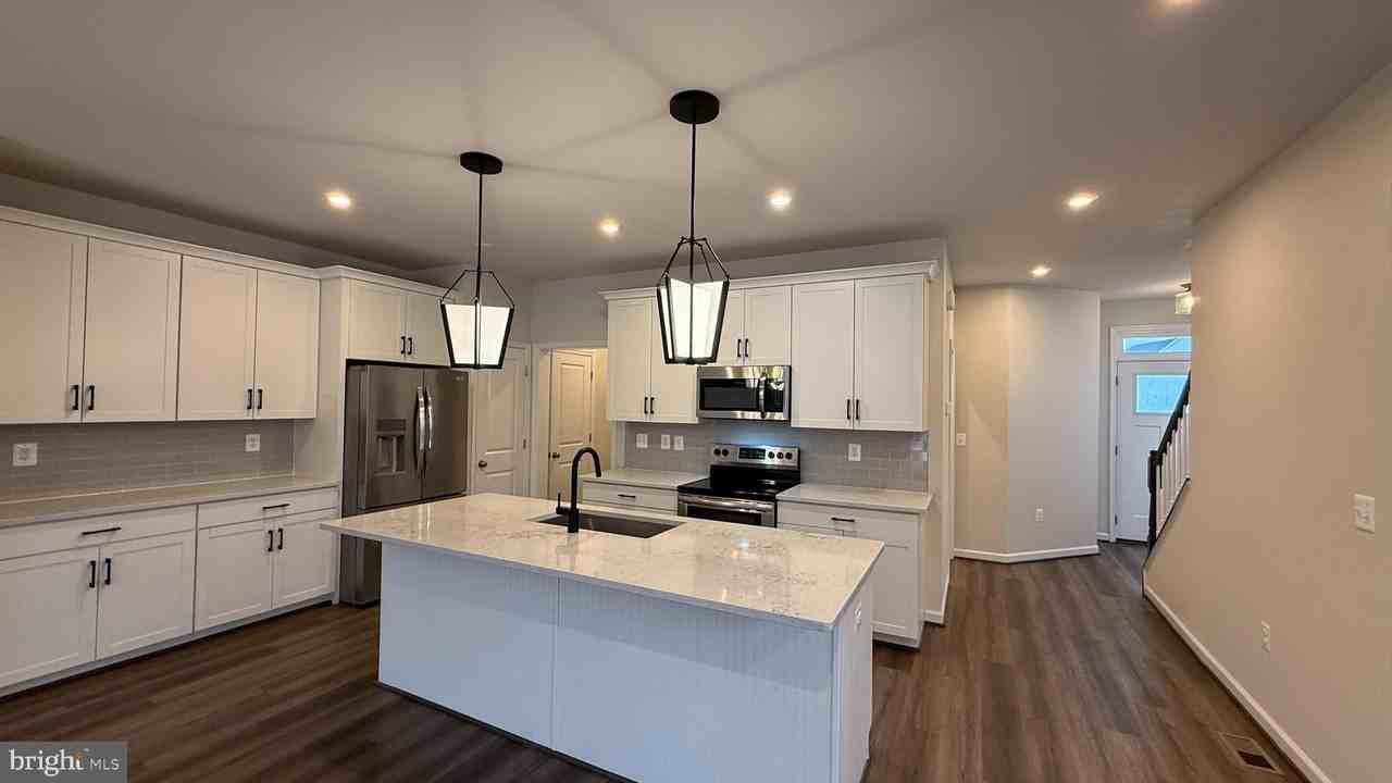 6518 Wild Orchid Ct - Photo 4 of 22