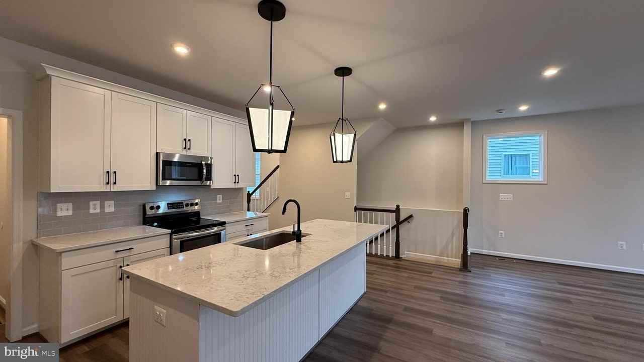 6518 Wild Orchid Ct - Photo 5 of 22