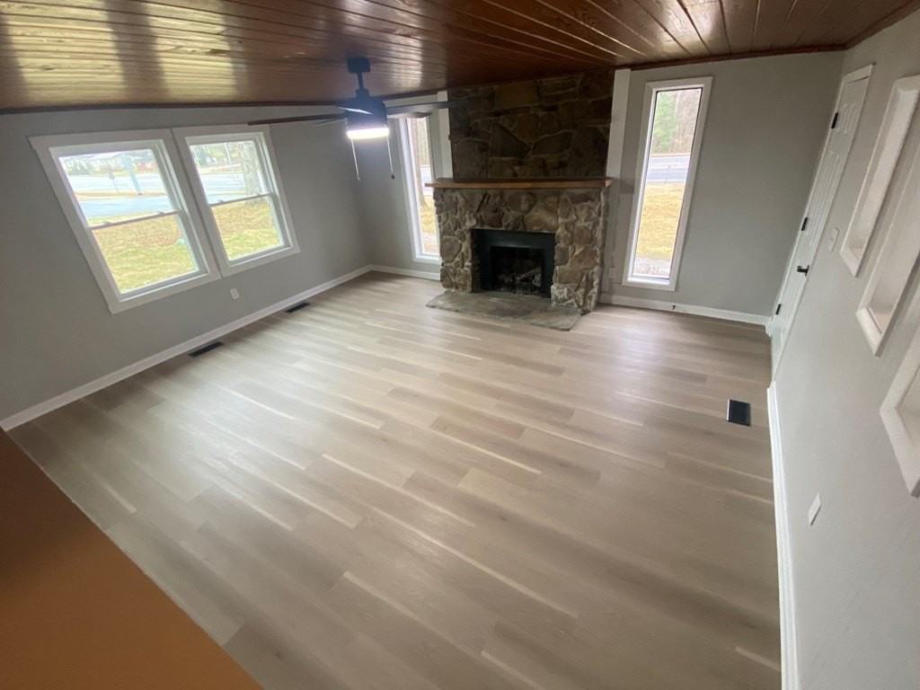 2496 Lantana Rd - Photo 6 of 24