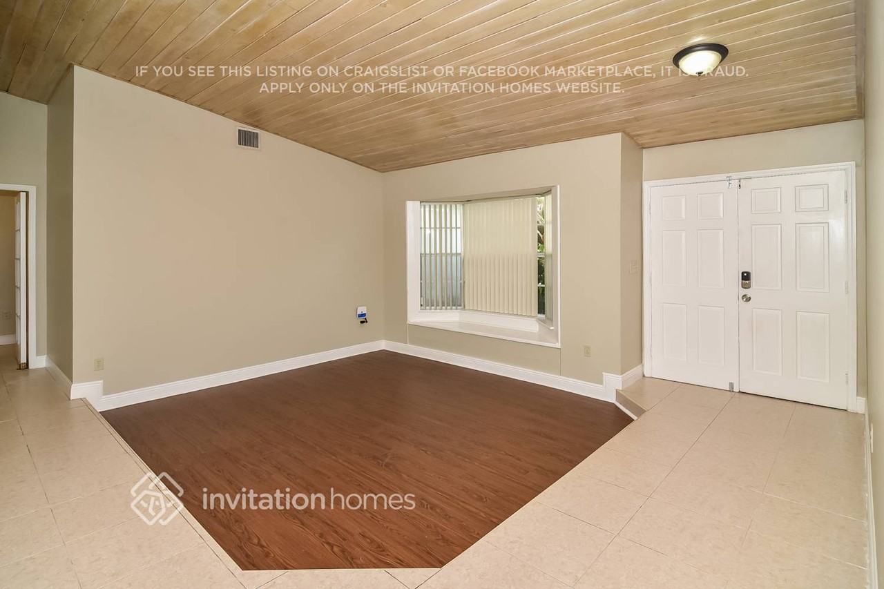 14655 Sw 139th Ct - Photo 3 of 21