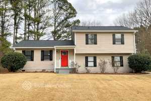 featured image of 37 Noses Creek Rd Sw