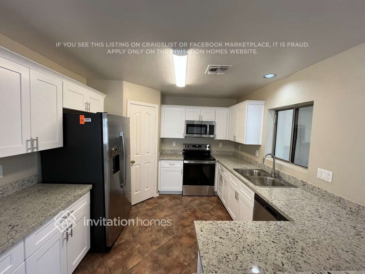 12302 W Dreyfus Dr - Photo 7 of 24