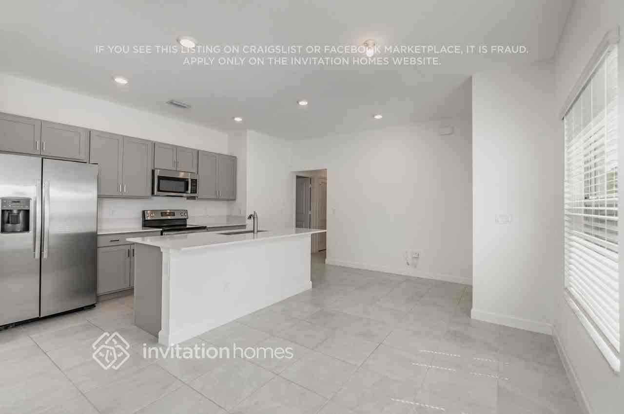 1207 Preston Estates Cir - Photo 5 of 24