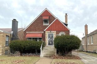 9625 S Maplewood Ave - Photo 1 of 1