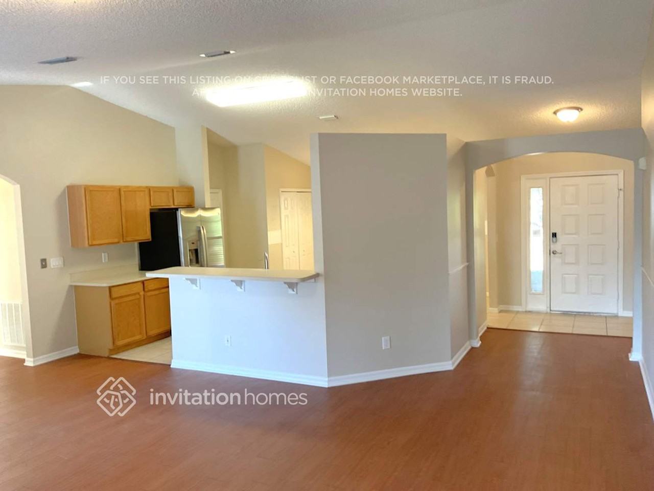 1816 Thomasville Ave Se - Photo 3 of 12