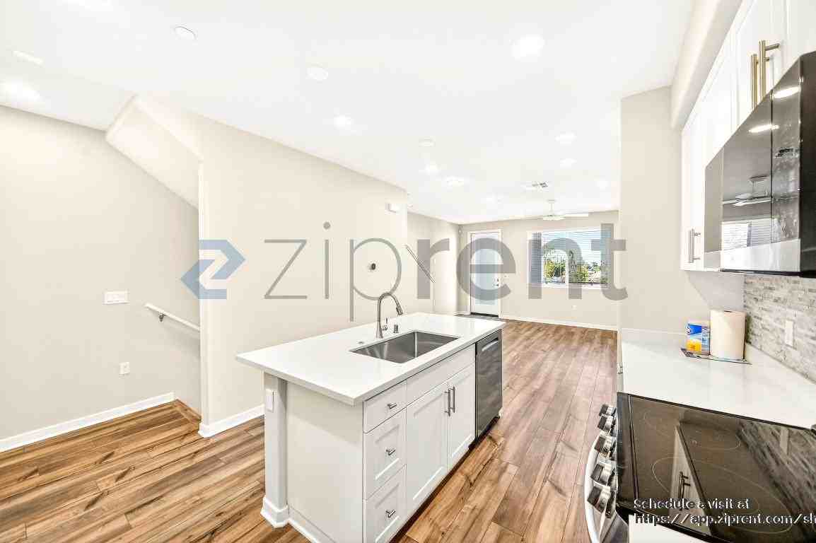 9515 Hannah Way #9515 - Photo 7 of 27